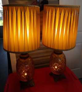 Vintg MCM Pair Mid Century Modern Amber Glass Table Lamp Retro Hollywood Regency