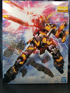 Bandai Mobile Suit Gundam Unicorn Master Grade 1/100 Unicorn Gundam 02 Banshee