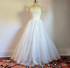 VINTAGE 50's IVORY CAP SLEEVE WEDDING GOWN w/ FULL SKIRT & TULLE SLIP, LACE TRIM
