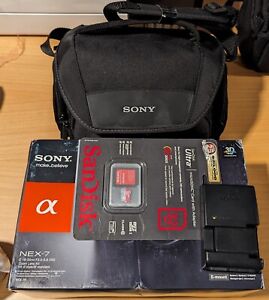 SONY Alpha NEX-7 Camera w/Sony 18-55mm Zoom Excellent Condition (W/ Extras!)