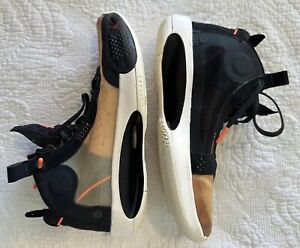 Air Jordan XXXIV Basketball Shoes Gold,Black,White Charlotte Hornets Size 8.5