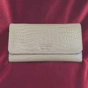 GUESS Womens WALLET Slim TRIFOLD Light Gray CROC EMBOSSED Faux Leather LOGO