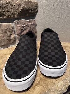 NWOT/No Box Vans Classic Shoes Black Checkered Slip On 500714 Mens Size 11