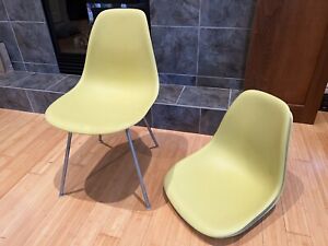 Herman Miller Charles Eames Side Shell Chair (s) Citron yellow - Authentic