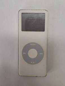 Apple iPod Nano A1137 White 1st Generation 1GB Portable MP3 Player Tested Works