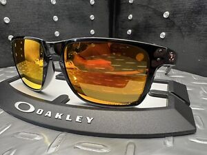 OAKLEY Holbrook XL Prizm Ruby Polarized Sunglasses.
