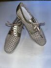 Sabrinas Women's Beige/Tan  & Gold Accent  Leather Oxfords  Size US 7M, Spain 38