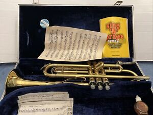 Vintage King 600 Trumpet Musical Instrument USA Case Valve Oil Music Sheets
