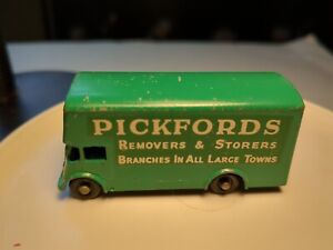 Vintage 1960 Matchbox Lesney #46-B Pickford Removal Van, Green