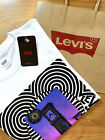 S Levis Vintage Relaxed Fit Graphic Art T-Shirt / Men or Women Unisex Tee Shirt