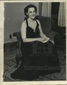1938 Press Photo Betty Bassett, Mrs. Gustave G. Blatz Jr. - mja17755