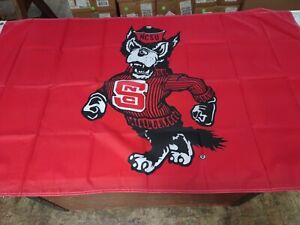 Officially Licensed NCAA North Carolina State Team Logo 3' x 5' House Flag Red