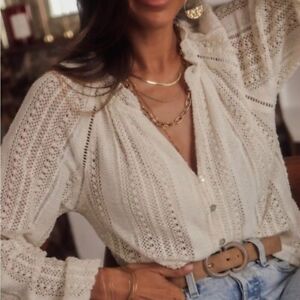 S New Cream Lace Long Sleeve V-Neck Button Front Blouse Top Womens Size Small