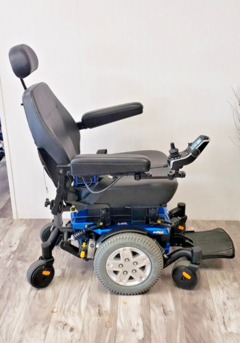 Quantum Edge HD Power Wheelchair ~ Captain's Seat