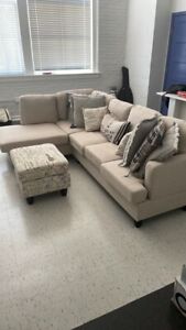 BRAND NEW L SHAPED COUCH!  EVERYTHING IN PICTURE. Pillows & foot rest!