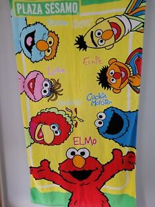 Sesame Street Elmo Amigos Lola Bert Ernie Large 2010 Bath Beach Pool Towel