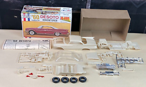 OPEN BOX Jo-Han USA OLDIES 1:25 Scale Model Kit '60 DESOTO ADVENTURER HARDTOP