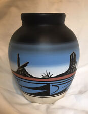 Vintage Navajo Native American Clay Pot Pottery Vase Artist Signed Tara Buttes