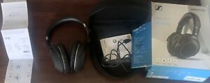 Sennheiser PXC 550 Ear-Cup (Over the Ear) Headphones READ NO BLUETOOTH