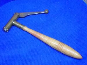 Vintage Unbranded Watchmakers Cannon Pinion Remover Good watch tool
