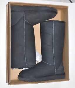 New UGG Women’s Classic Tall II Black Winter Boots Size 8M With Box
