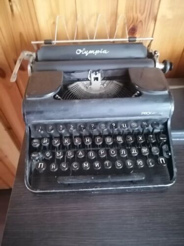 пишущая машинка OLYMPIA