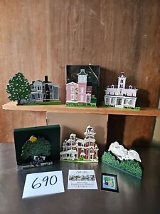 Shelia's collectibles houses Lot Of 6 HOUSES