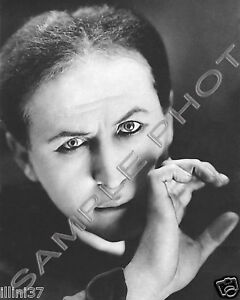 HARRY HOUDINI MAGICIAN PORTRAIT 8X10 PHOTO 1940s