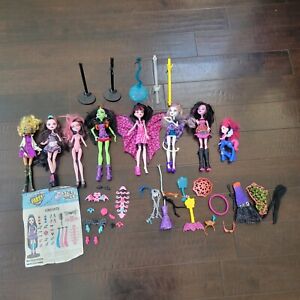 New ListingLOT Of 8 Monster High Dolls & ACCESSORIES  BUNDLE