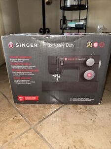 Singer Heavy Duty Sewing Machine 4432 - 110 Stitch Applications  BLACK COLOR!