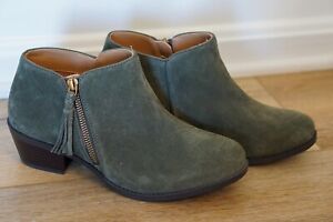 Vionic Booties Womens 7.5 Serena Ankle Bootie Hunter Green Suede Ankle Boots