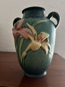 Roseville Zephyr Lily Vase 134-8 Beautiful Condition c1946 Vintage Art Pottery.