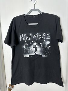 Paramore The Self Titled 2013 Tour T Shirt Size L Hayley Williams MiseryBusiness