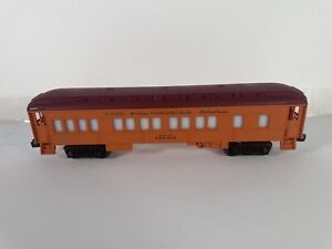 Lionel O-27 Lighted Milwaukee Road City of Chicago Passenger Car