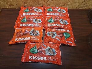 HERSHEY'S, KISSES, Milk Chocolate, Candy, Christmas, 10.1 oz, (7 Bags)