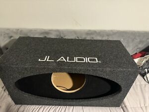 JL Audio HO112R-W7AE Wedge Enclosed Car 12