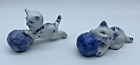 New ListingVintage Porcelain Blue and White Kitty Cat Kittens with Ball Soccer Japan