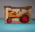 Pioneer Collectibles 1988 Toy Tractor Times 1:16 Minneapolis Moline Model V