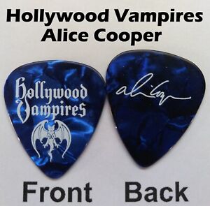 Hollywood Vampire Alice Cooper novelty signature guitar pick (W-H17)