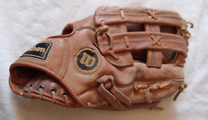 Wilson Boss A9840 Right Handed Baseball/Softball Glove