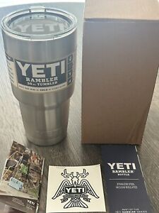 Brand New Yeti Rambler 30 oz Stainless Steel Tumbler with Lid. New In Box Yeti
