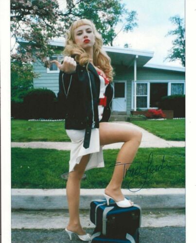 TRACI  LORDS - Color  8 x 10 - CRY BABY - in Person