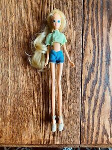 New ListingVintage Leggy Barbie Doll Skinny Mini Clothes House
