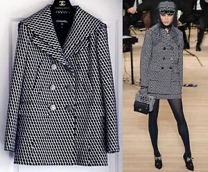 NEW CHANEL 18A HAMBURG NAVY BLUE WHITE CC BUTTONS WOOL TWEED JACKET COAT 36