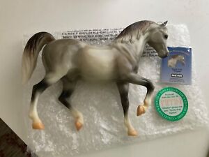 Breyer Model Horse Pippin 2000  Glossy Rose Gray Family Arabian Stallion