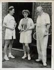 1957 Press Photo H.V. Kaltenborn, Wife Olga with Tennis Player Alice Marble