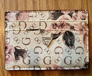 GUESS Embossed Logo Card Case Floral Pink And White