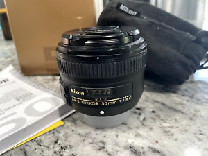 Nikon AF-S FX Nikkor 50mm f/1.8G Auto Focus Lens