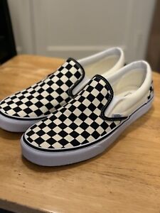 Size 10.5 - VANS Classic Slip-On Checkerboard Black VN000UAWAQC