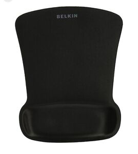 Belkin WaveRest Series Gel Mouse Pad, Mouse Pad with Wrist Rest F8E262-BLK